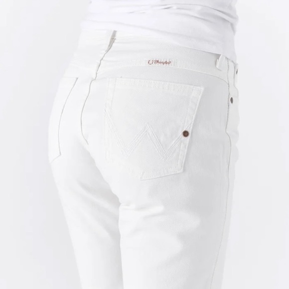 Wrangler Q Baby Mid Rise Jeans 
Size 11/12 X 34 Excellent condition
White - Picture 3 of 12